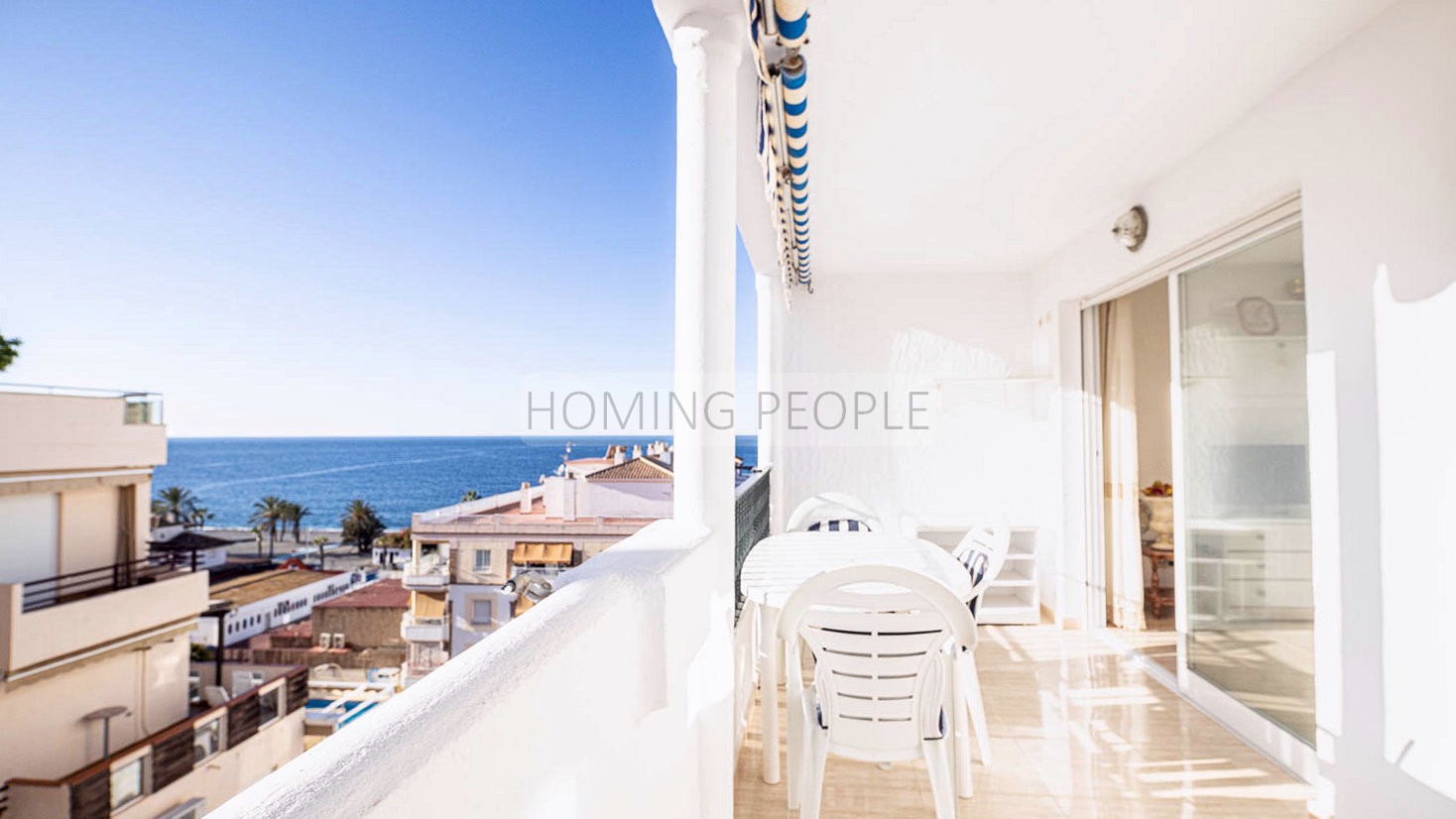 [SOLD]: Great flat with nice terrace & sea views