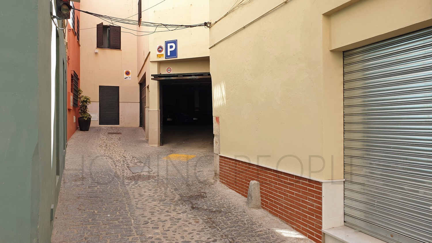 Retail space in the center of Malaga, two minutes' walk from Uncibay