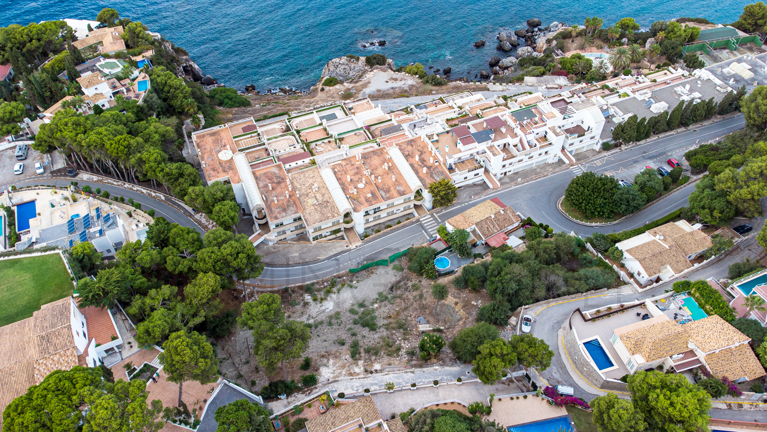 Edifique la villa de sus sueños frente a la bahía