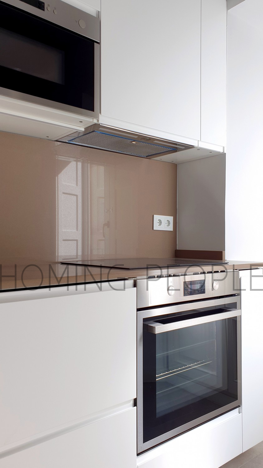 Appartement haut design, flambant neuf : Beaucoup de lumière dans un charmant, petit immeuble du centre ville !