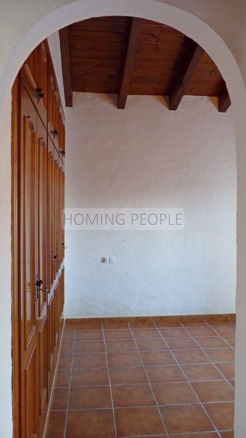 Tres casas de campo, con piscina, vistas de infarto y buen acceso !