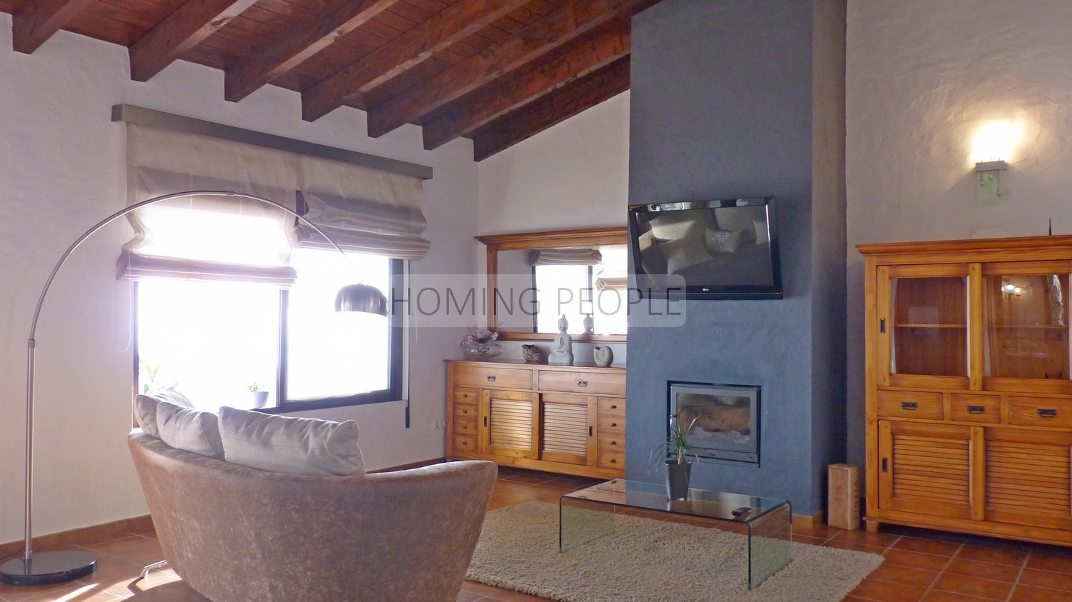 Tres casas de campo, con piscina, vistas de infarto y buen acceso !