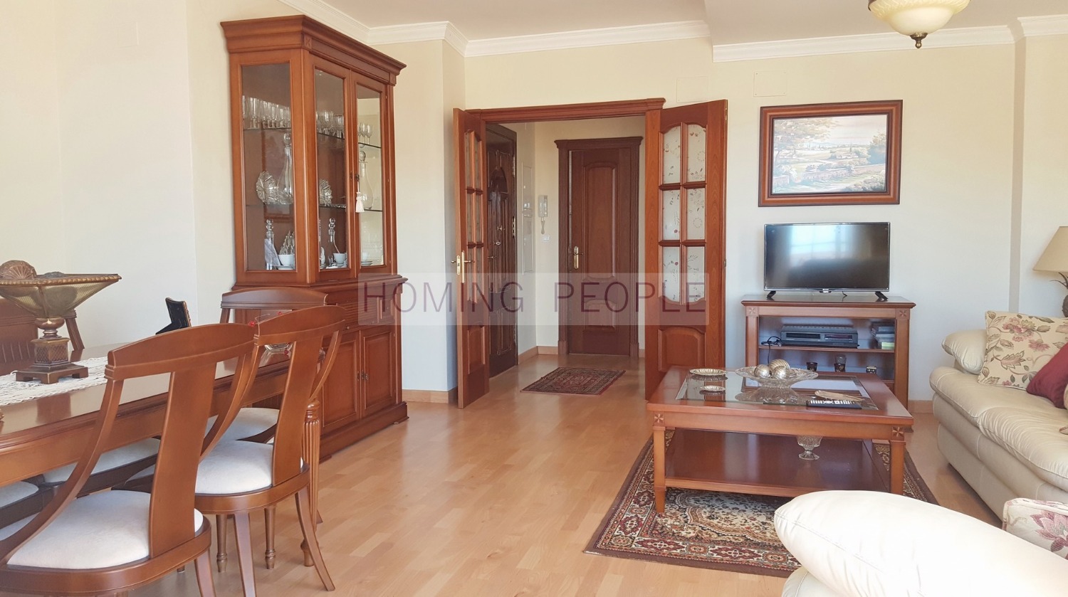 Villa with pool in town, within walking distance to town