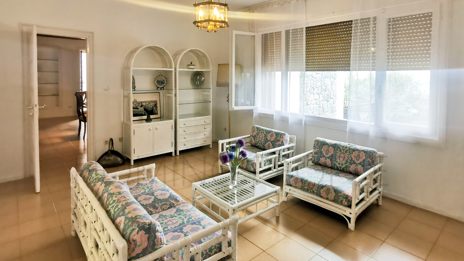 Chalet en Los Pinos con vistas al mar y extensos jardines