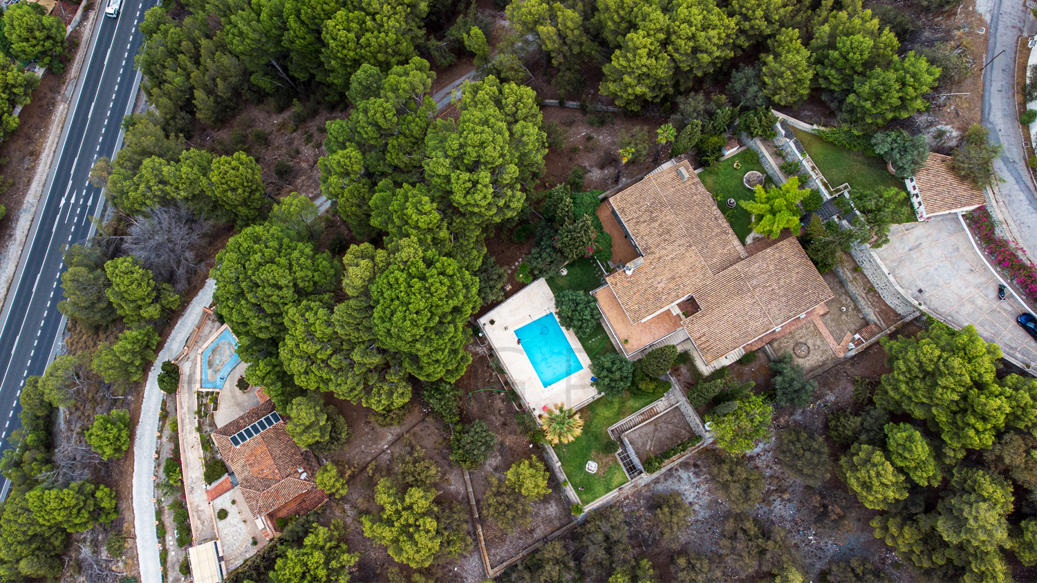 Chalet en Los Pinos con vistas al mar y extensos jardines