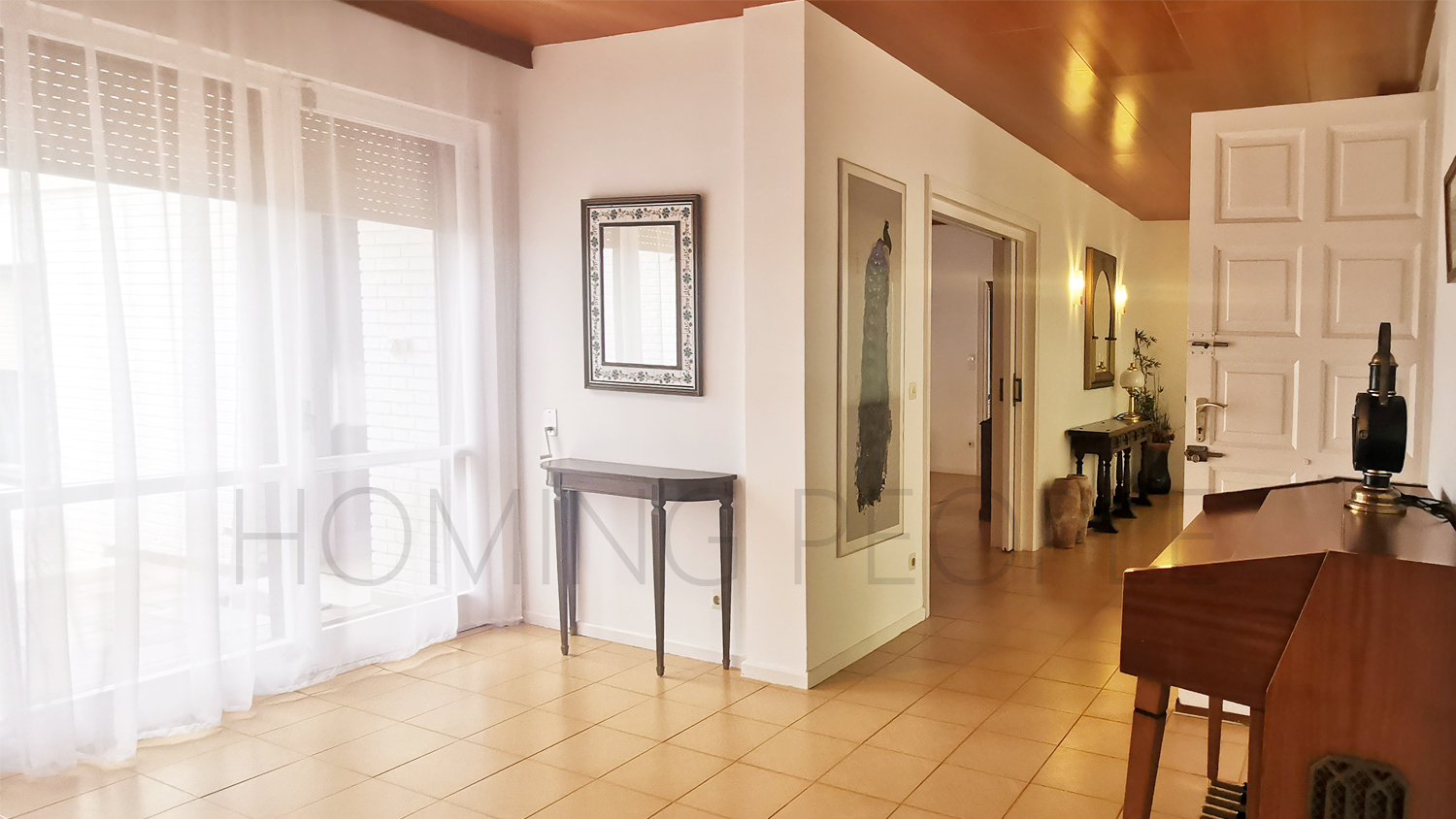 Chalet en Los Pinos con vistas al mar y extensos jardines