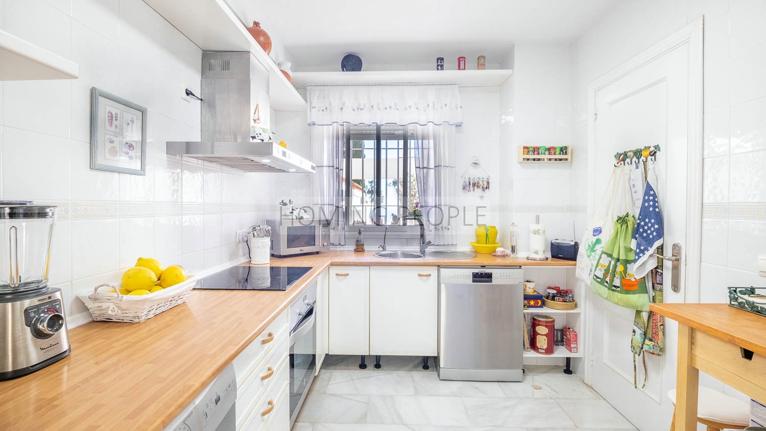 [SOLD] Semi-detached villa with pool, garden and views over the Mediterranean Sea