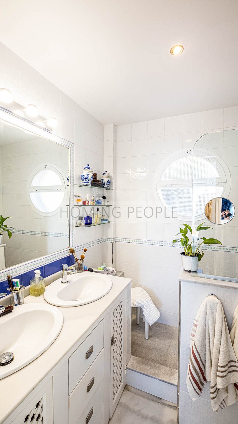 [SOLD] Semi-detached villa with pool, garden and views over the Mediterranean Sea
