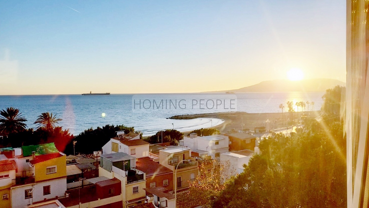 [ALQUILADO] Gran piso soleado con impresionantes vistas al mar