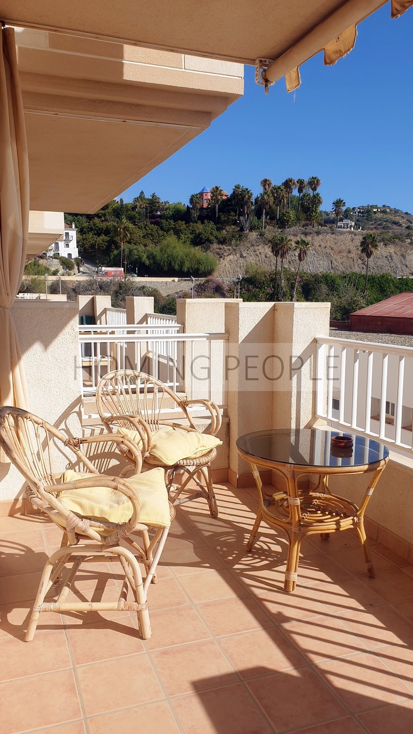 Appartement en deuxième ligne de plage avec terrasse... et à distance à pied de tout