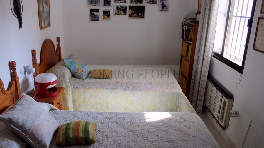 Chalet a reformar con preciosas vistas y espacio para hacer una piscina