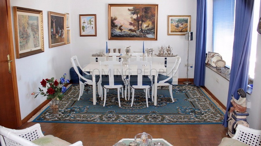 Chalet a reformar con preciosas vistas y espacio para hacer una piscina