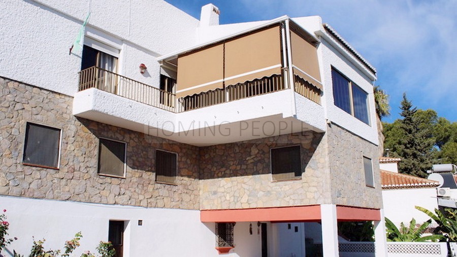 Chalet a reformar con preciosas vistas y espacio para hacer una piscina