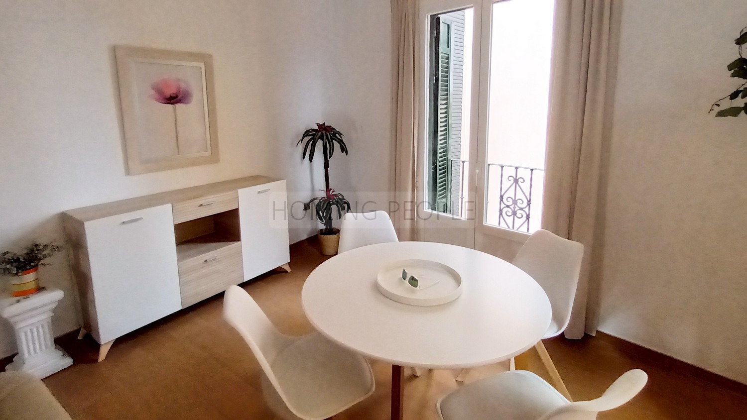 Apartamento junto a la calle Larios y cerca del puerto