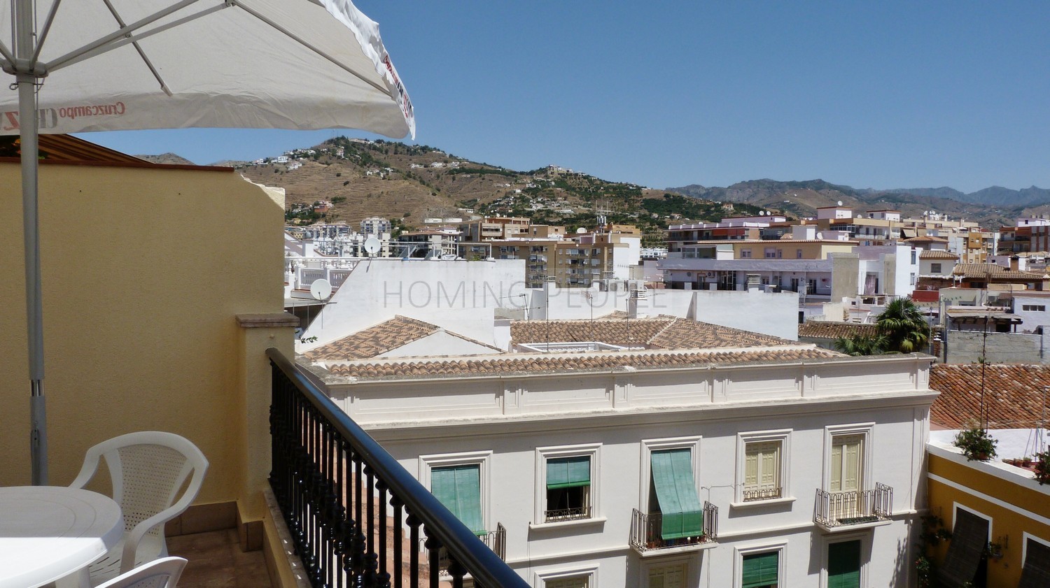 Ático con terraza en la plaza más emblemática del pueblo