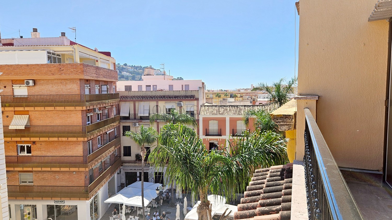 Ático con terraza en la plaza más emblemática del pueblo