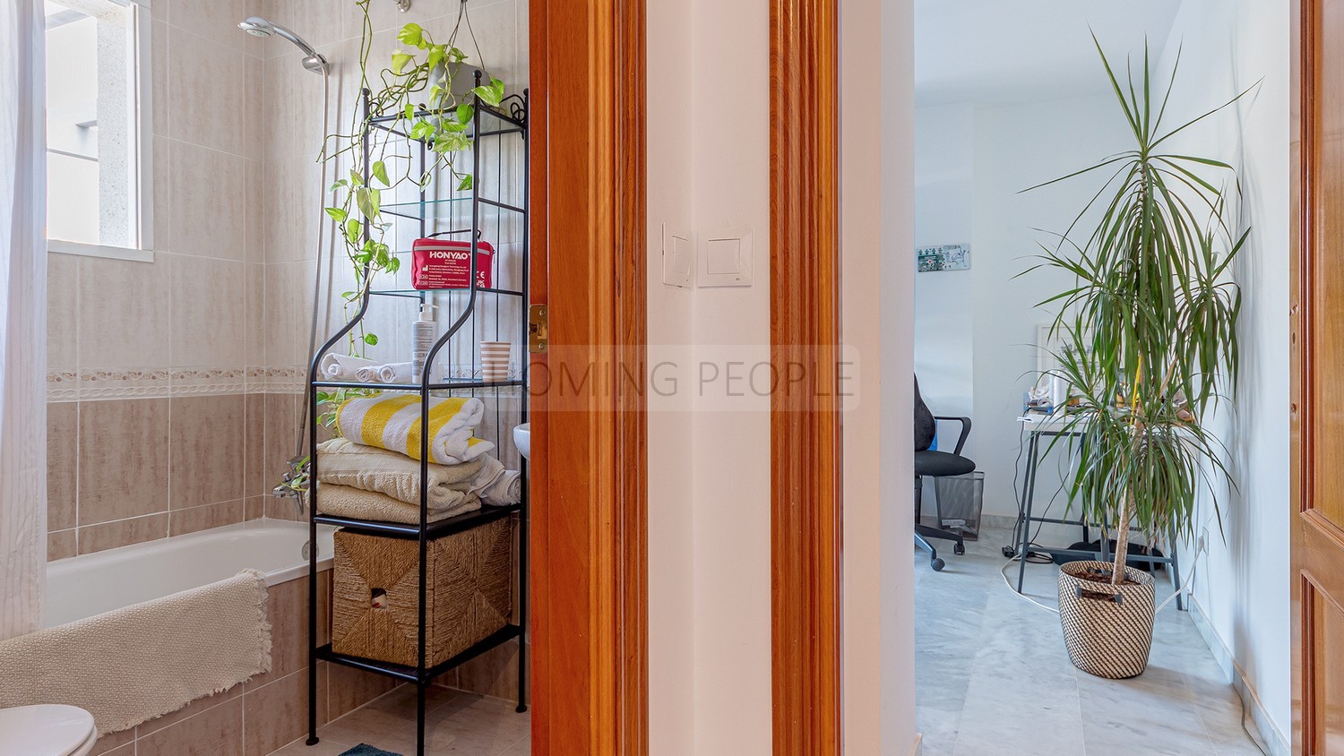 Fabuloso dúplex-ático con mucha terraza y vistas en zona privilegiada, con todos los servicios cerca