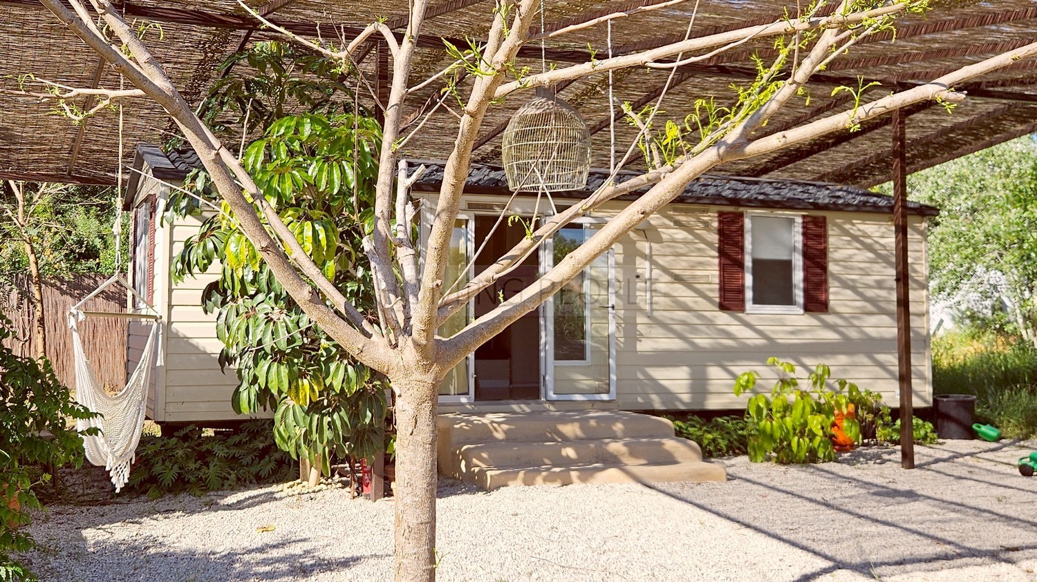 Une villa Boho Chic parmi les pins et les dunes de la côte de Cadix...