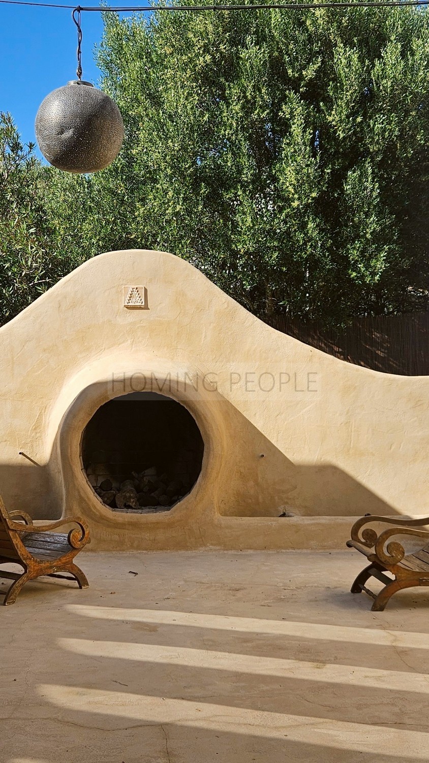 Une villa Boho Chic parmi les pins et les dunes de la côte de Cadix...