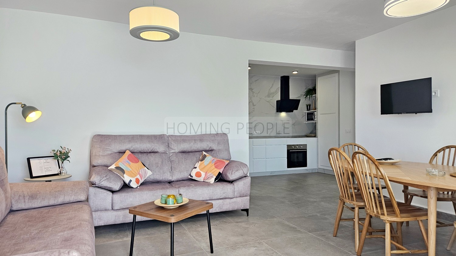 Casita con terraza privativa y piscina a compartir a cinco minutos a pie de la playa