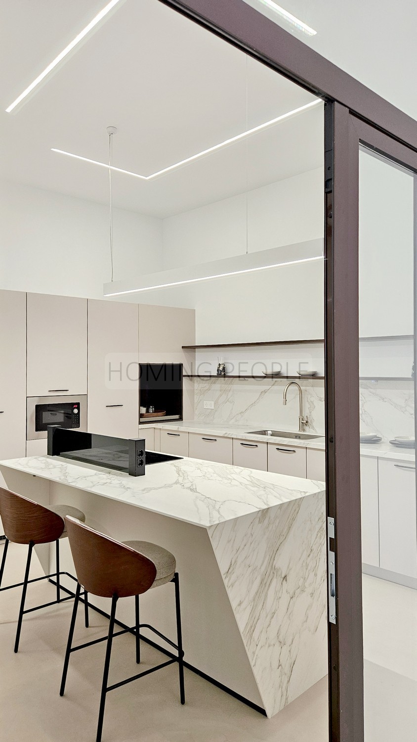 Piso reformado moderno en bonito edificio catalogado