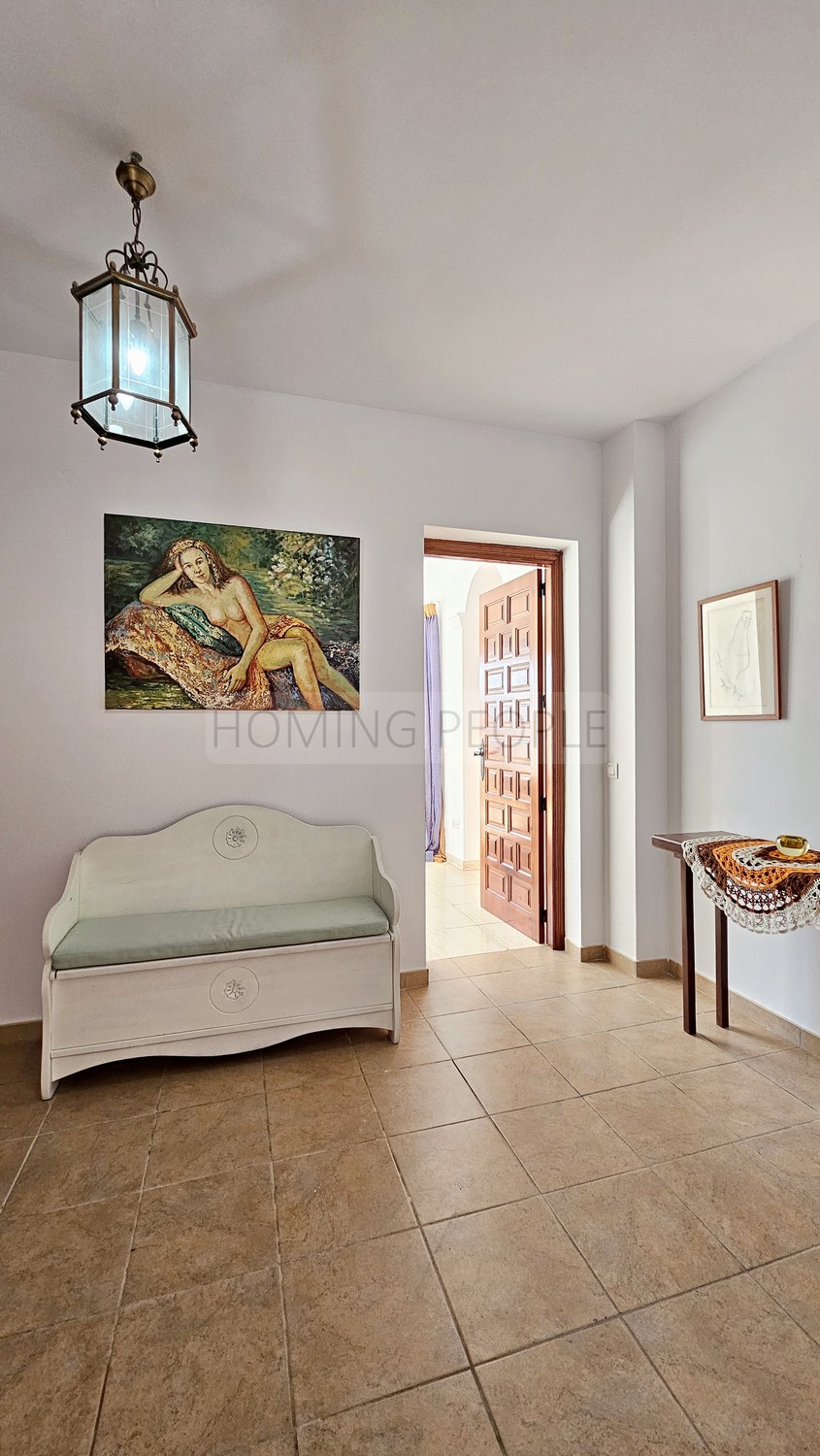 Gran chalet de campo con piscina, cerca de un pantano, de la sierra y del mar