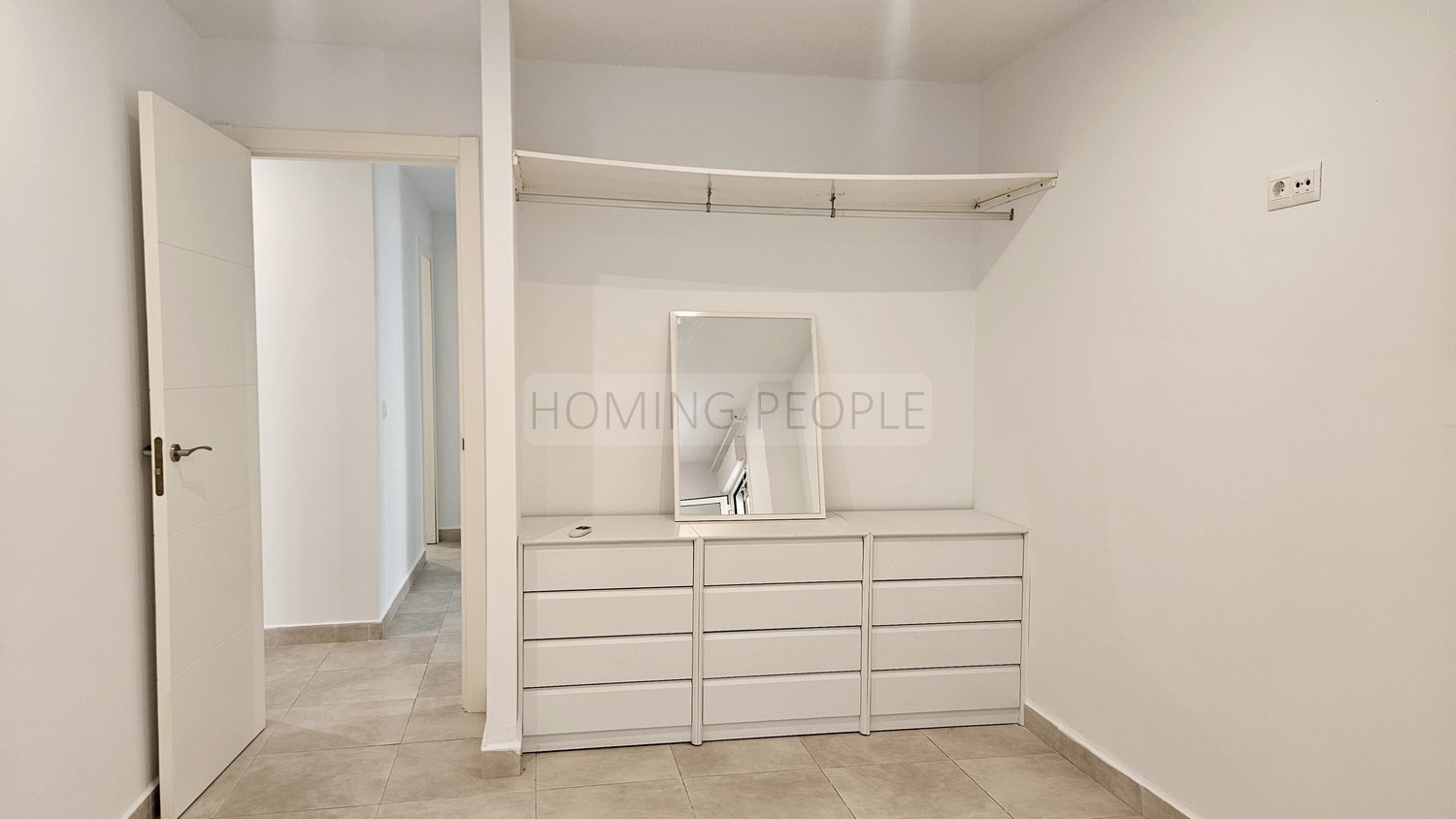 EXCLUSIVA: Piso reformado, amplio y luminoso con mucha terraza en zona residencial céntrica con mucha demanda