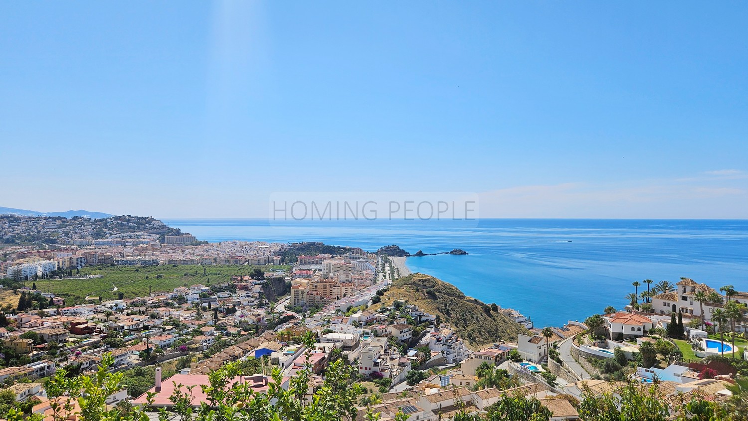 Detached villa with pool only a few minutes drive from the village
