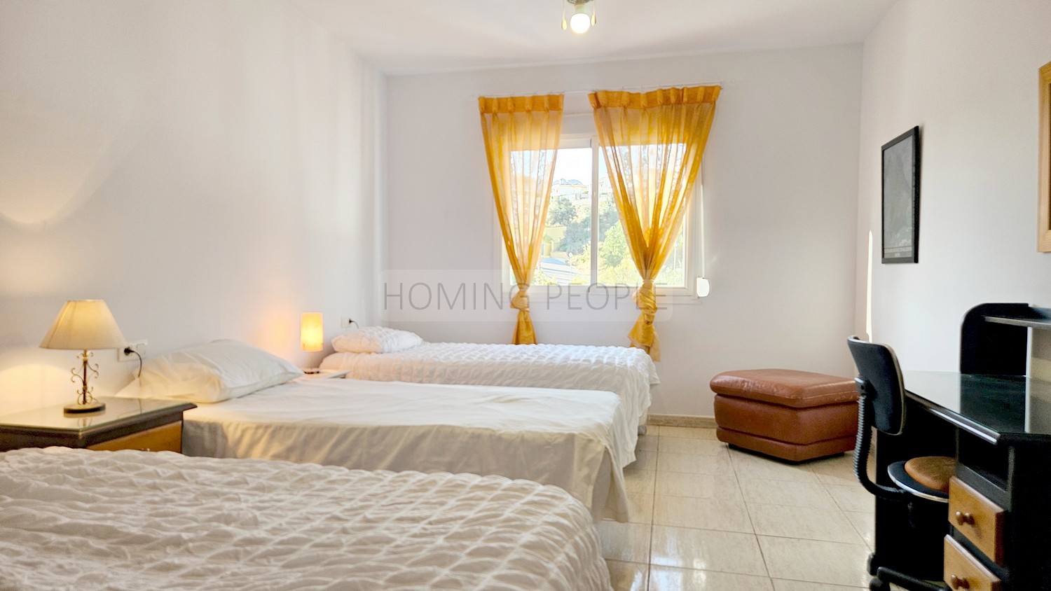 Large country villa with pool, close to lake, mountains and the sea