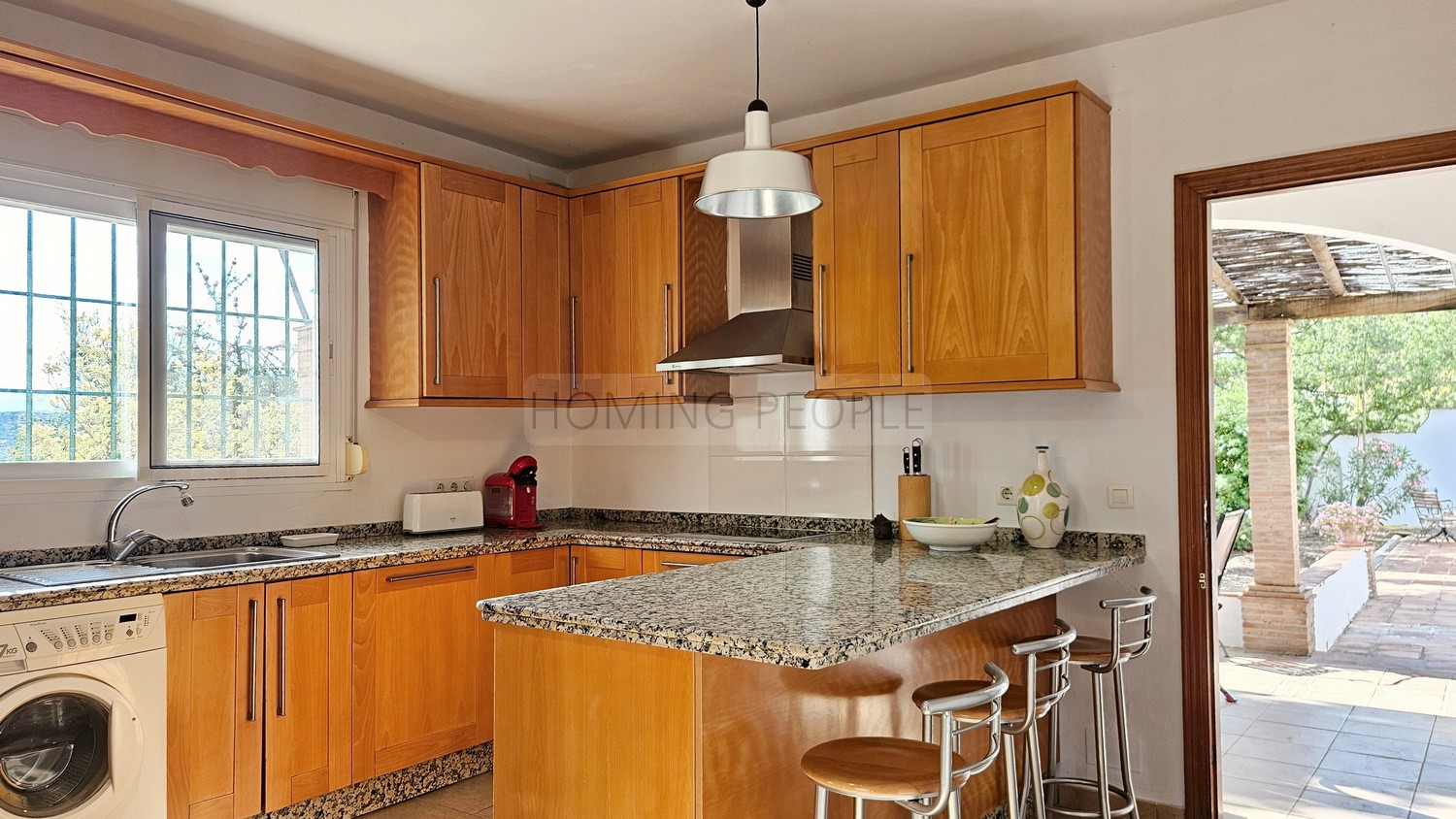 Large country villa with pool, close to lake, mountains and the sea