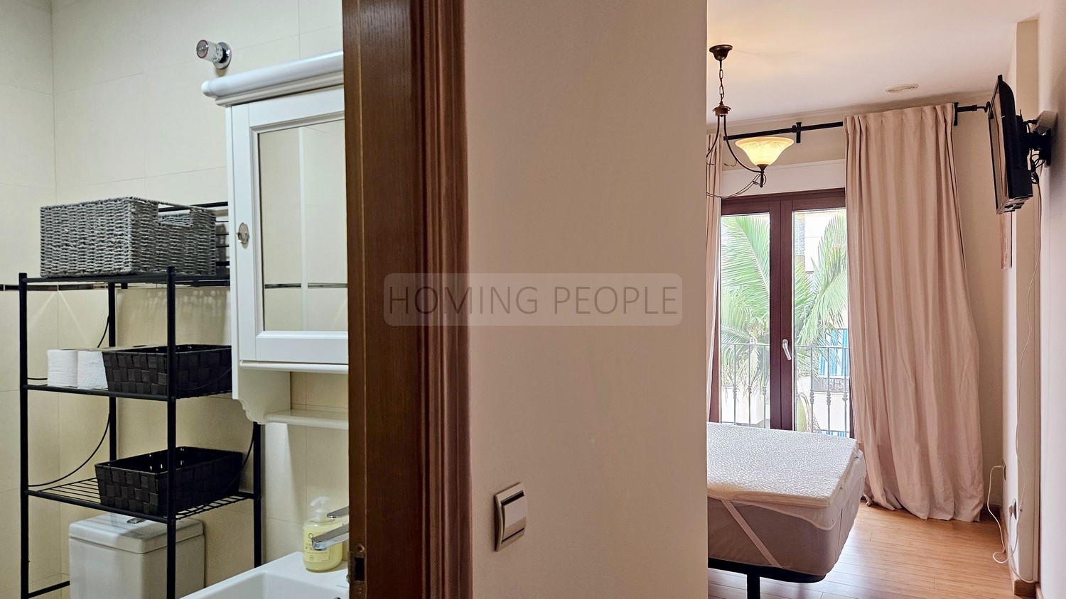 Bright and good quality flat: Spacious and close to the beach and shops.