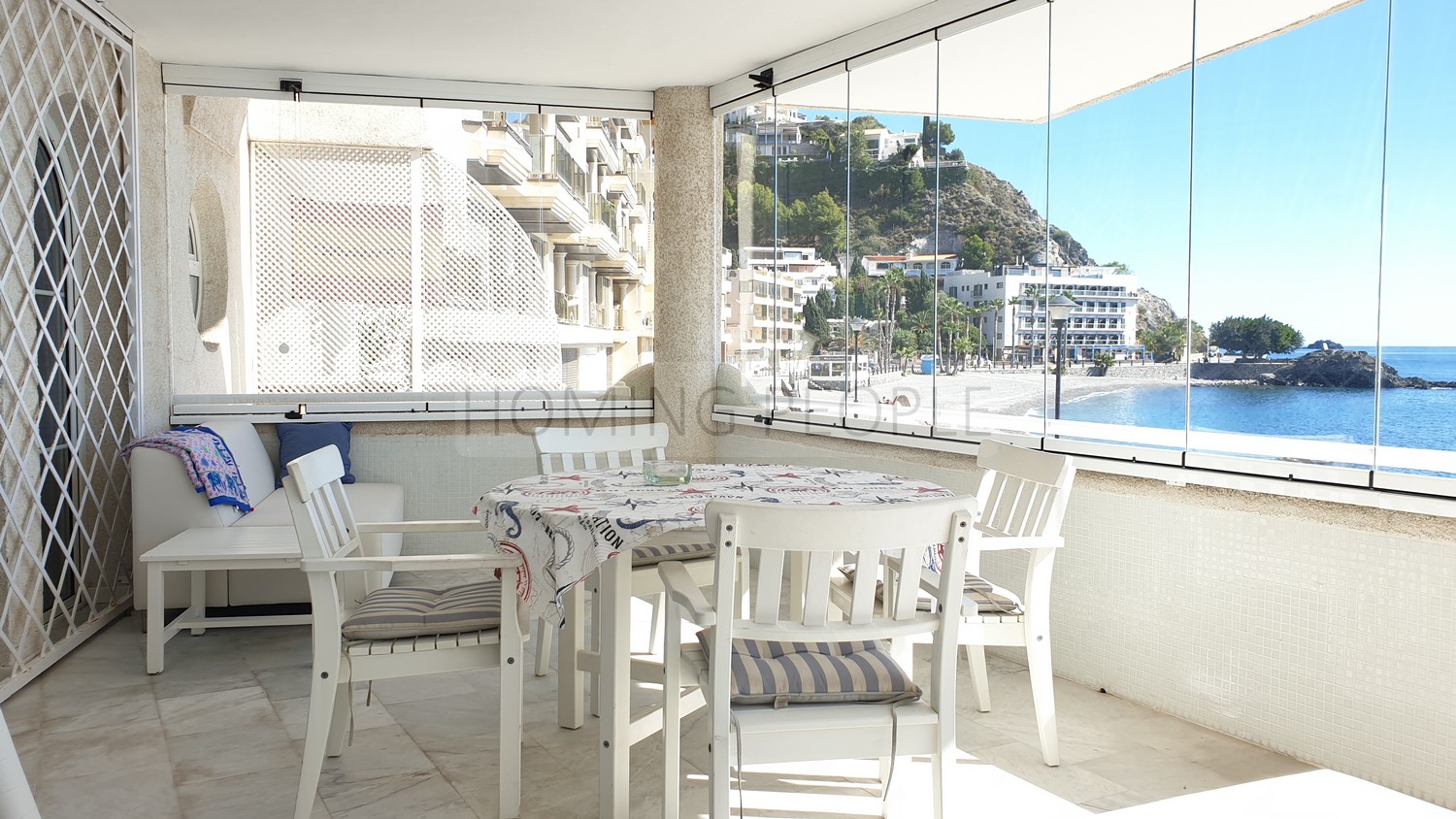 Appartement de charme face à la mer avec une grande terrasse!