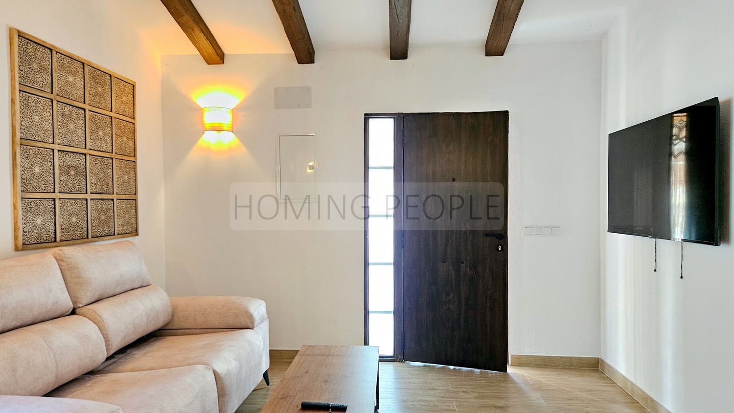 Full-of-charm, newly renovated country house in an area close to the village and the beach