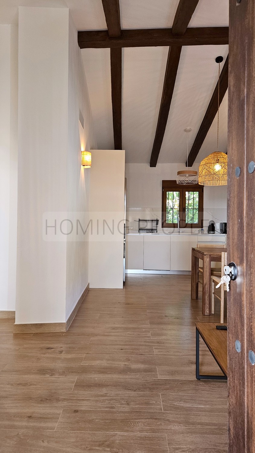 Full-of-charm, newly renovated country house in an area close to the village and the beach