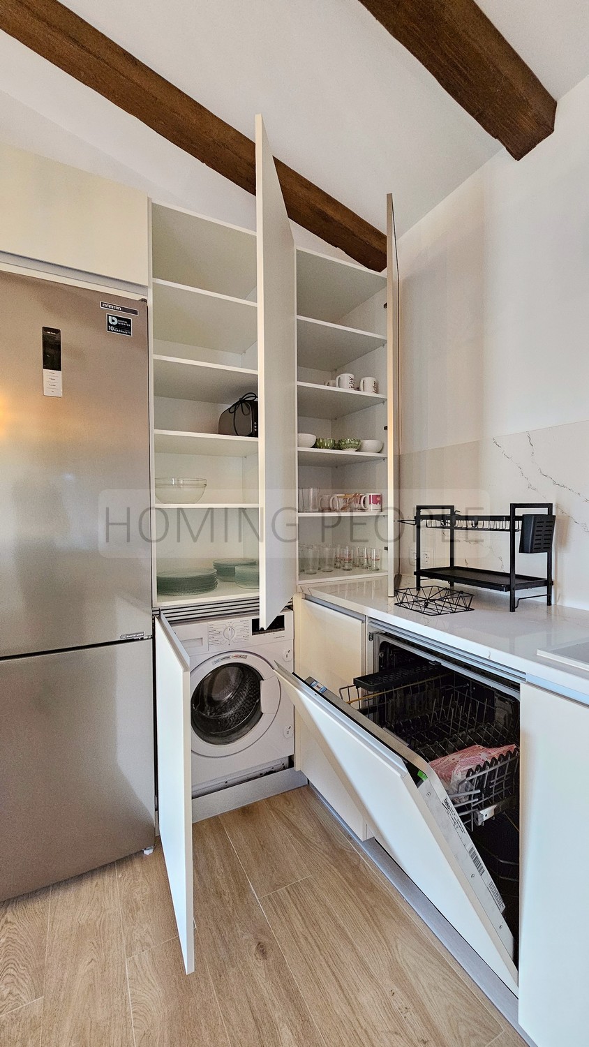 Full-of-charm, newly renovated country house in an area close to the village and the beach