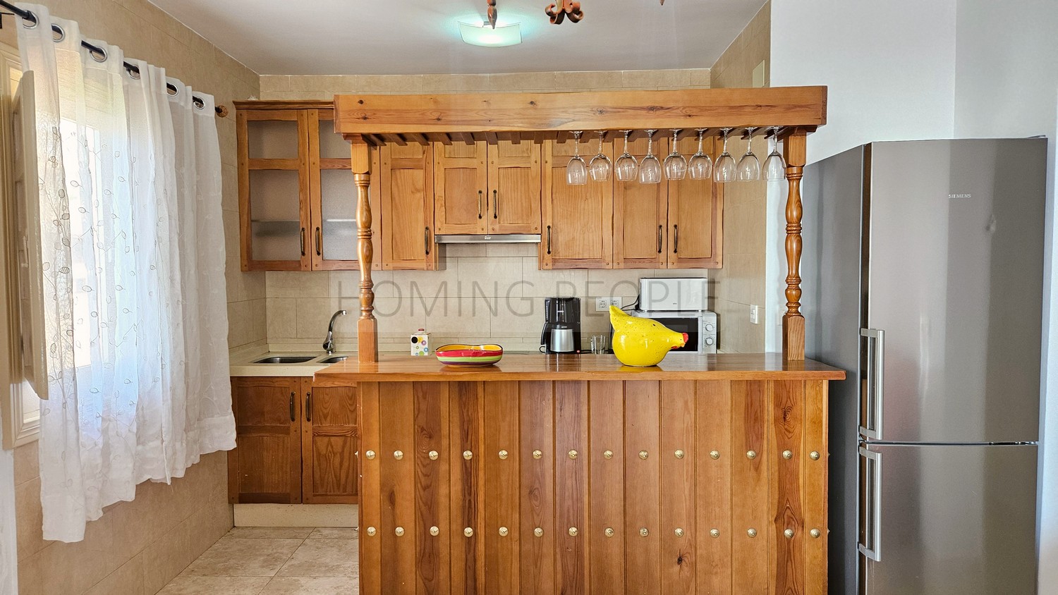 Chalet con apartamento de invitados: Piscina, vistas al mar y cerca del centro