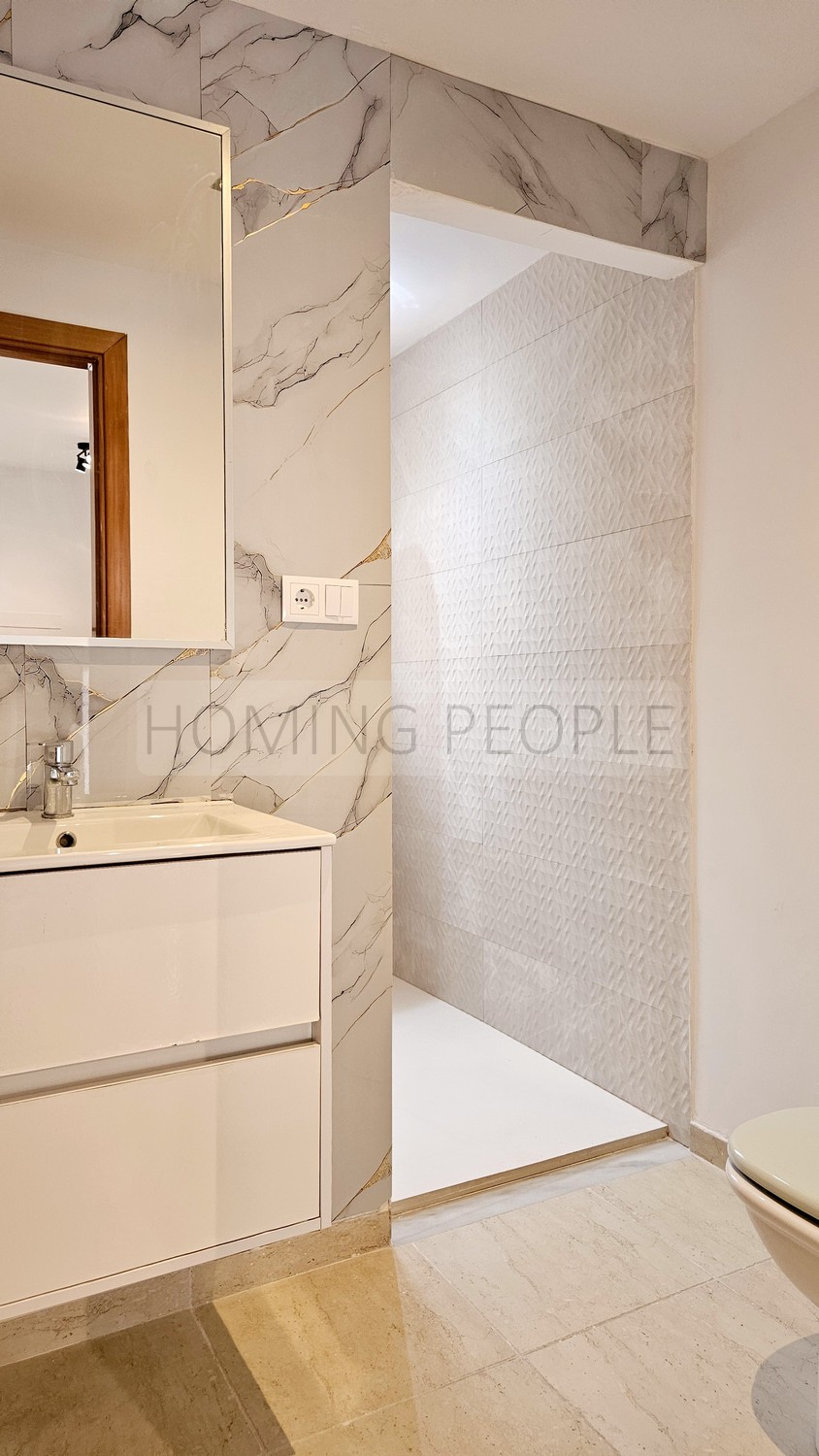 Duplex with large terrace and communal swimming pools