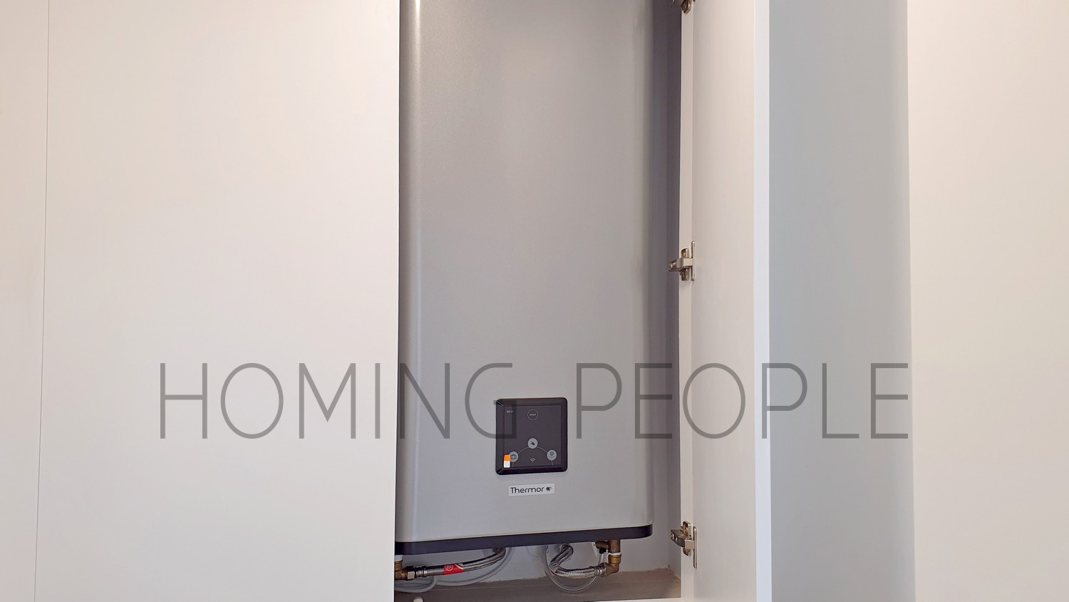 Apartamento moderno y luminoso en un edificio céntrico y con encanto