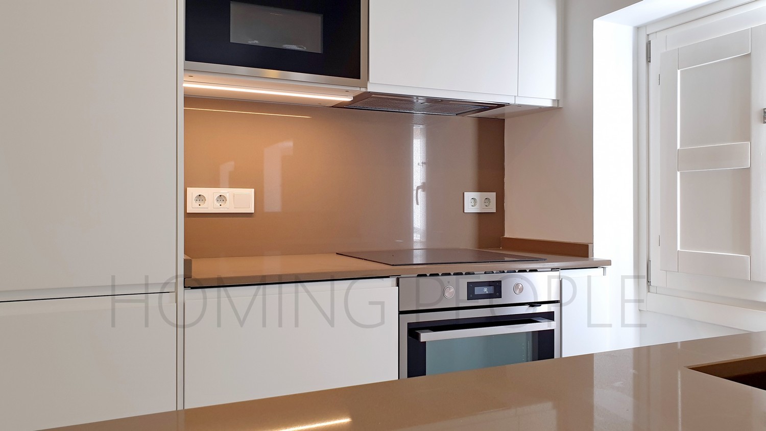 Apartamento moderno y luminoso en un edificio céntrico y con encanto