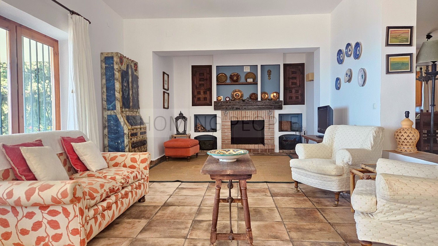 Great, charming villa with mature gardens