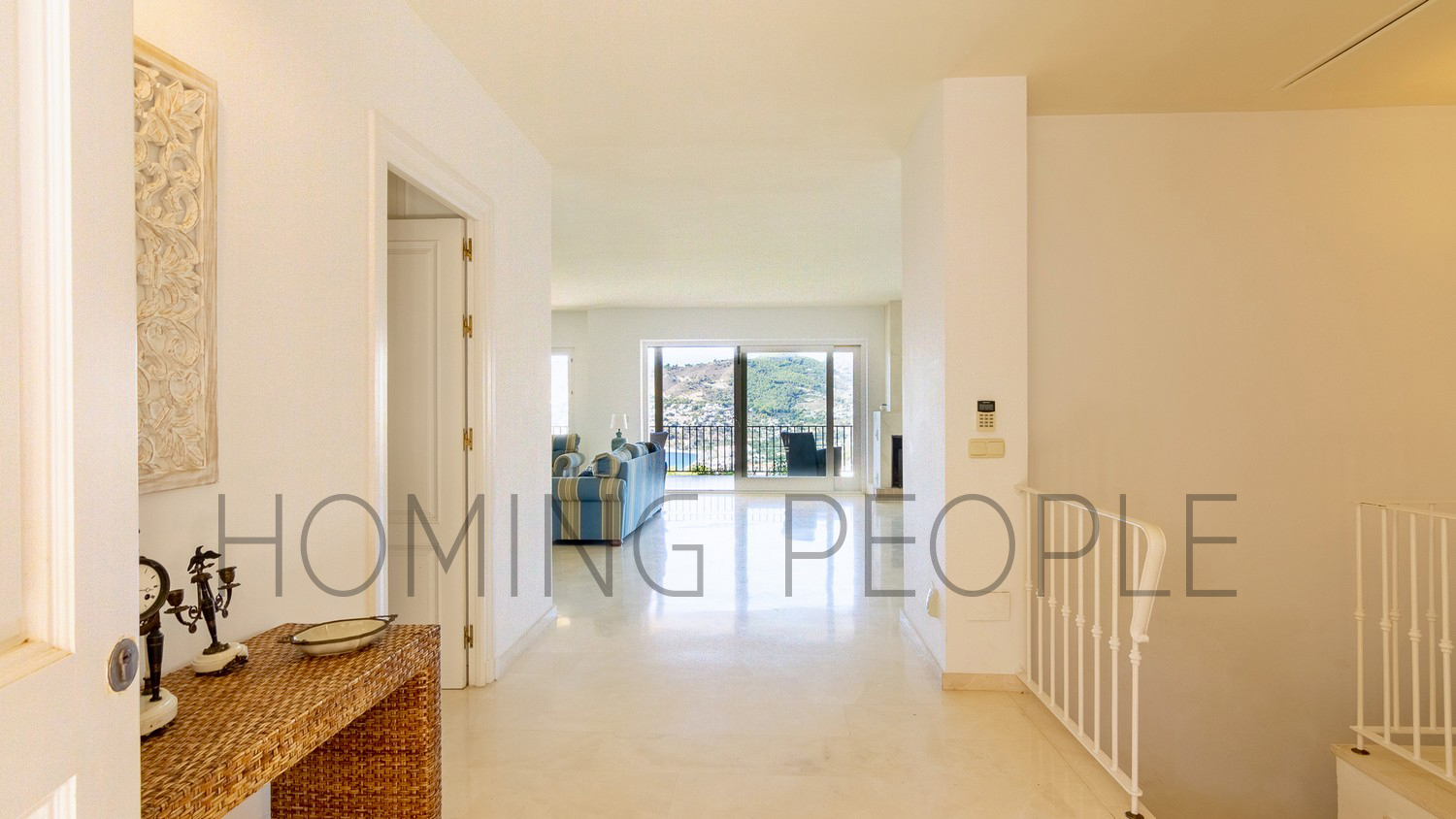 Estancias a lo grande con vistas idílicas a la bahía y acceso a la piscina