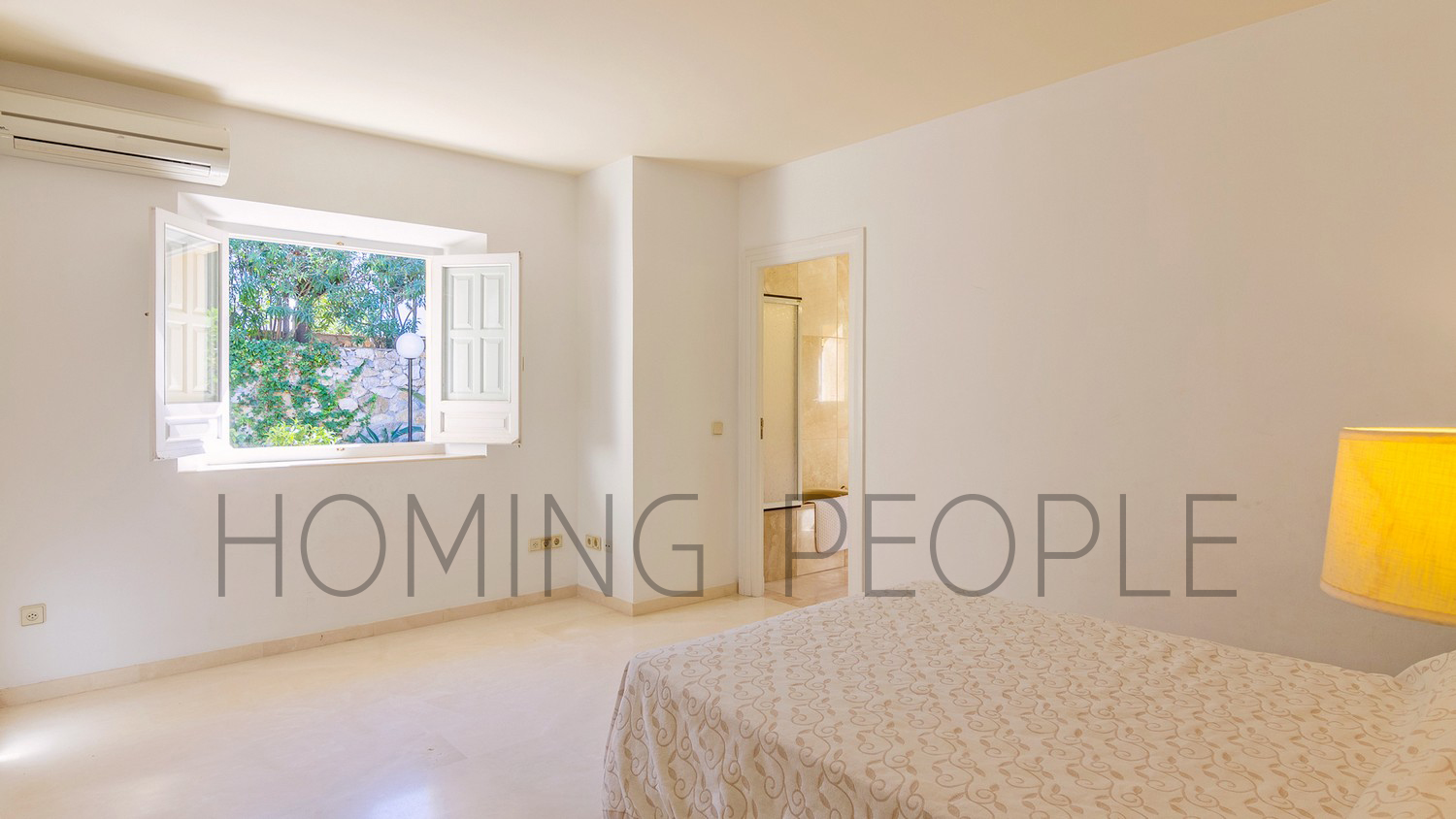 Estancias a lo grande con vistas idílicas a la bahía y acceso a la piscina