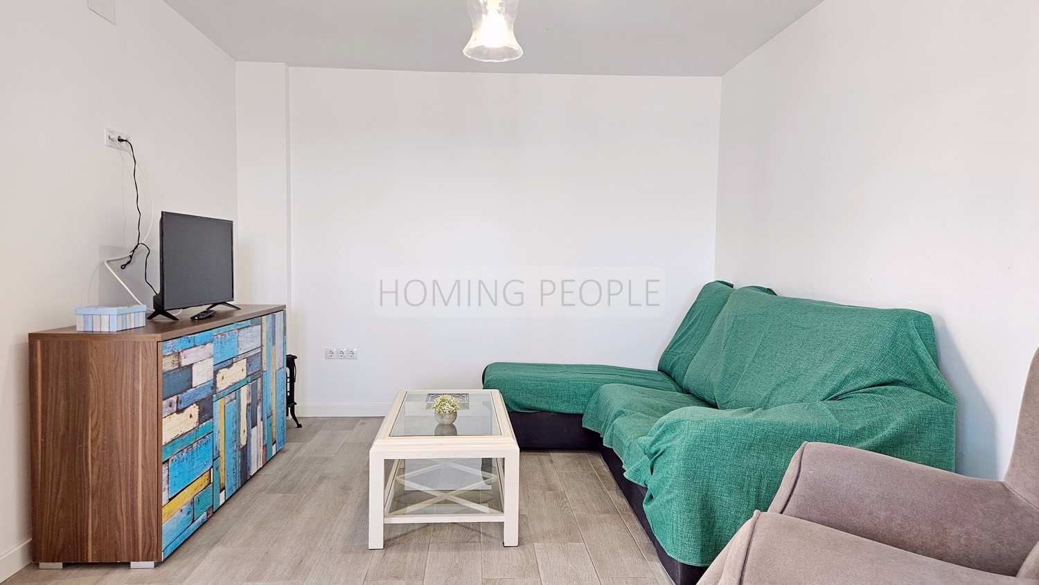 Chalet de campo con apartamento de invitados, piscina y preciosas vistas a la bahía