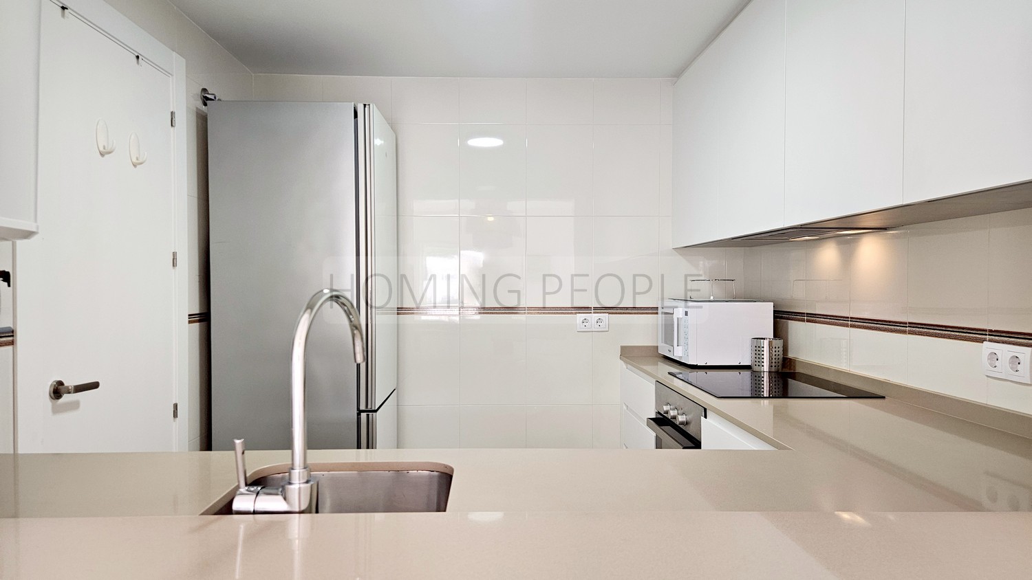 Piso céntrico muy bien equipado, con terraza y vistas