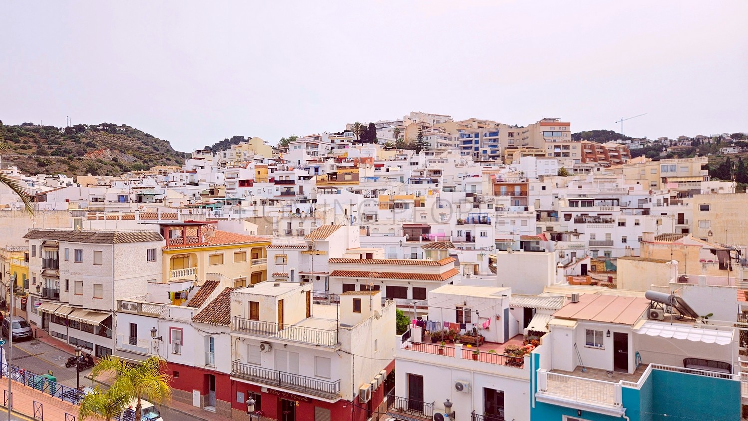 Piso céntrico muy bien equipado, con terraza y vistas