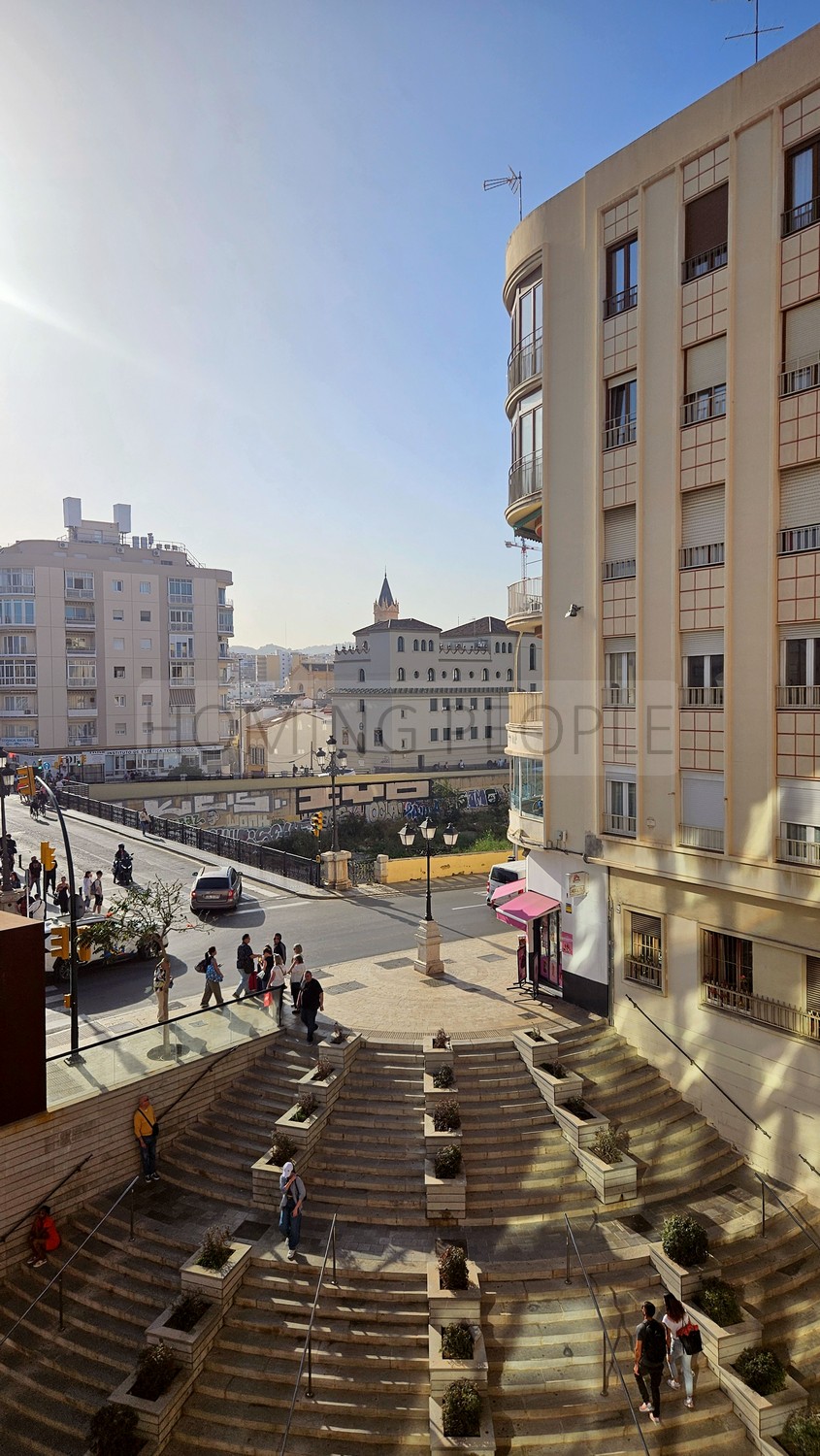 Vivir en un loft al más puro estilo neoyorquino con un toque barroco en zona súper céntrica de Málaga