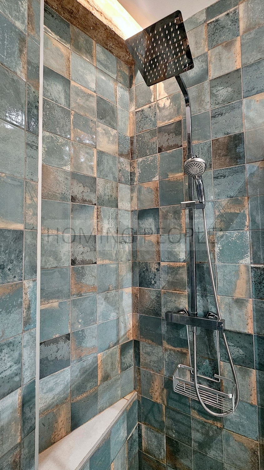 Magnífico piso muy bien equipado y ubicado, con amplio estar de tipo loft con vistas a la ciudad