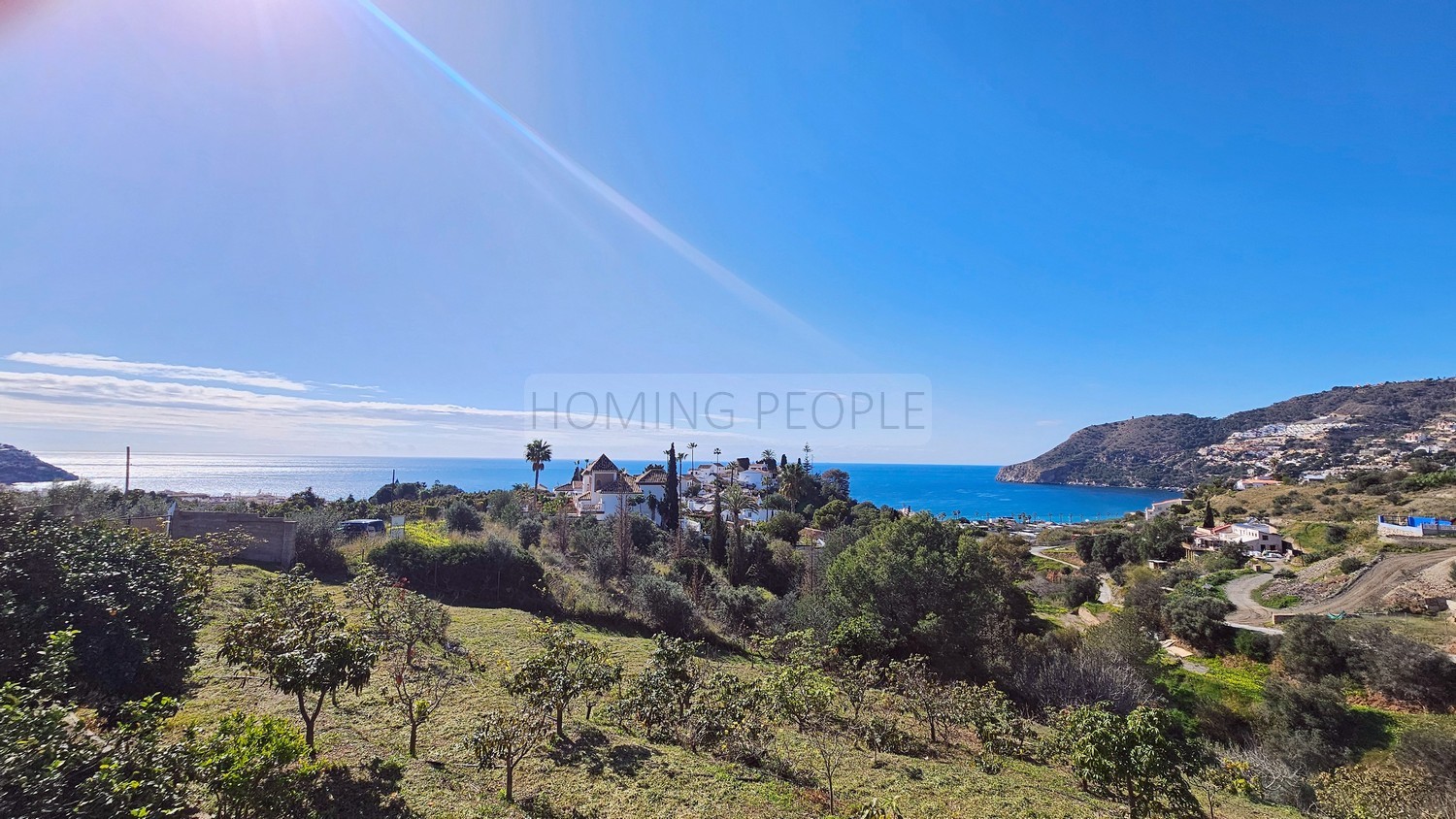 Chalet de campo con apartamento de invitados, piscina y preciosas vistas a la bahía