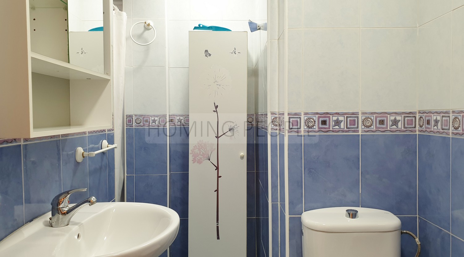 Apartamento luminoso, recién reformado y con facilidad de aparcamiento y facilidades de transporte