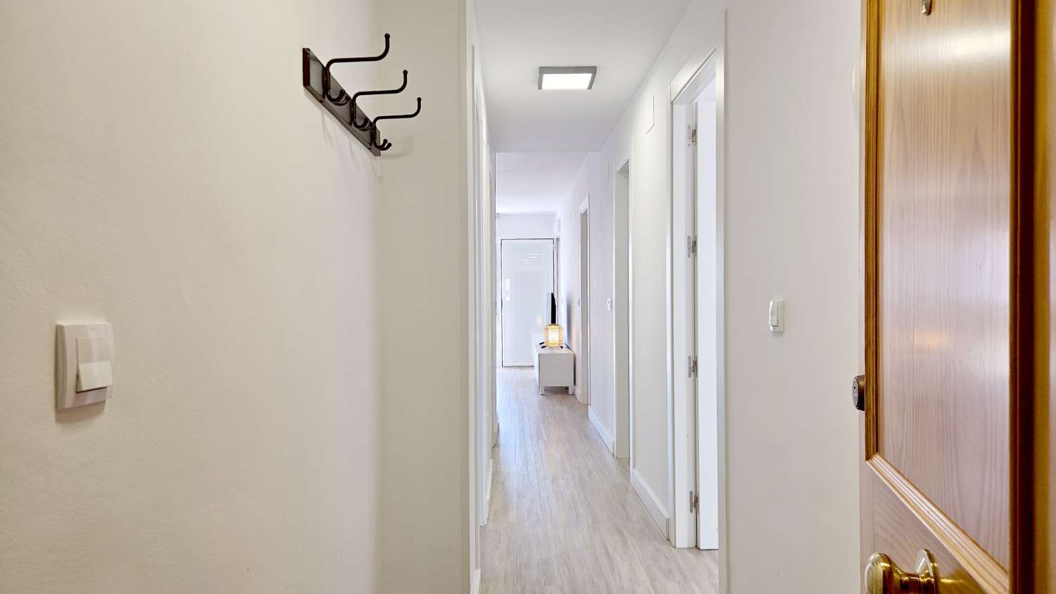 A well-appointed flat in the city centre... & a terrace with views to the sea and the old town!